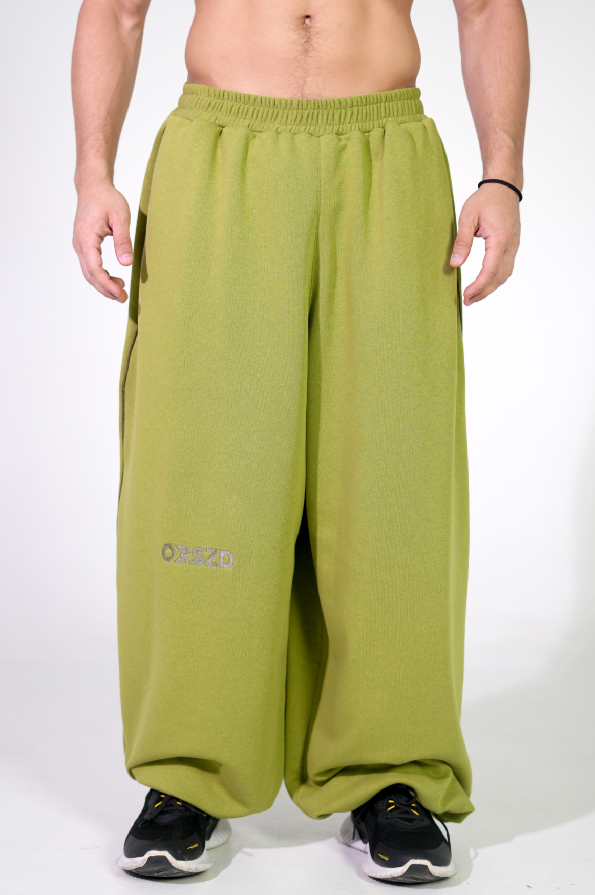 OLIVE GREEN - Kaki