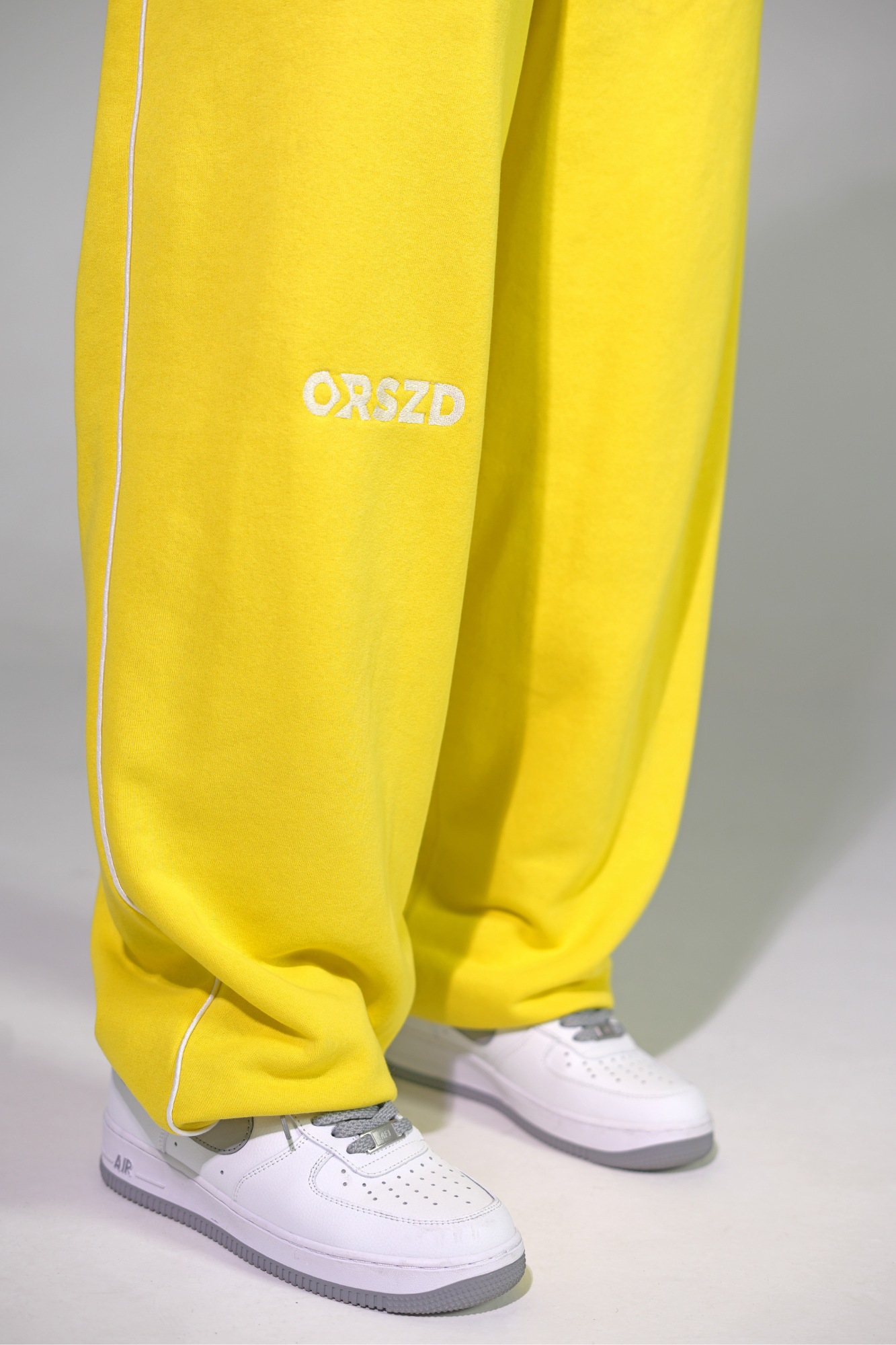 YELLOW - White