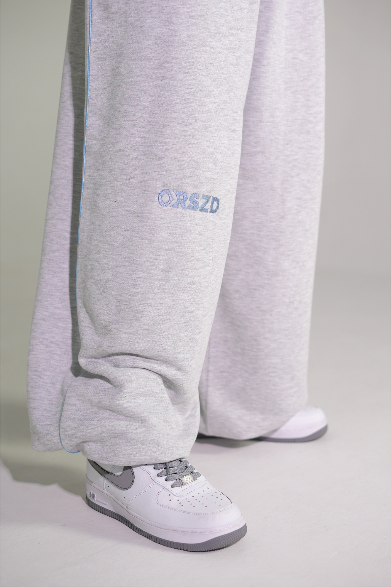 GREY - Blue