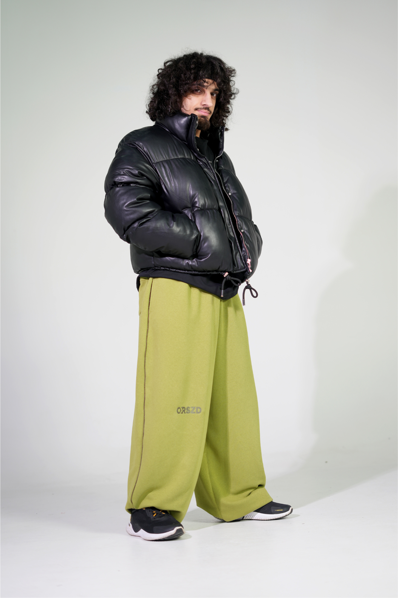OLIVE GREEN - Kaki