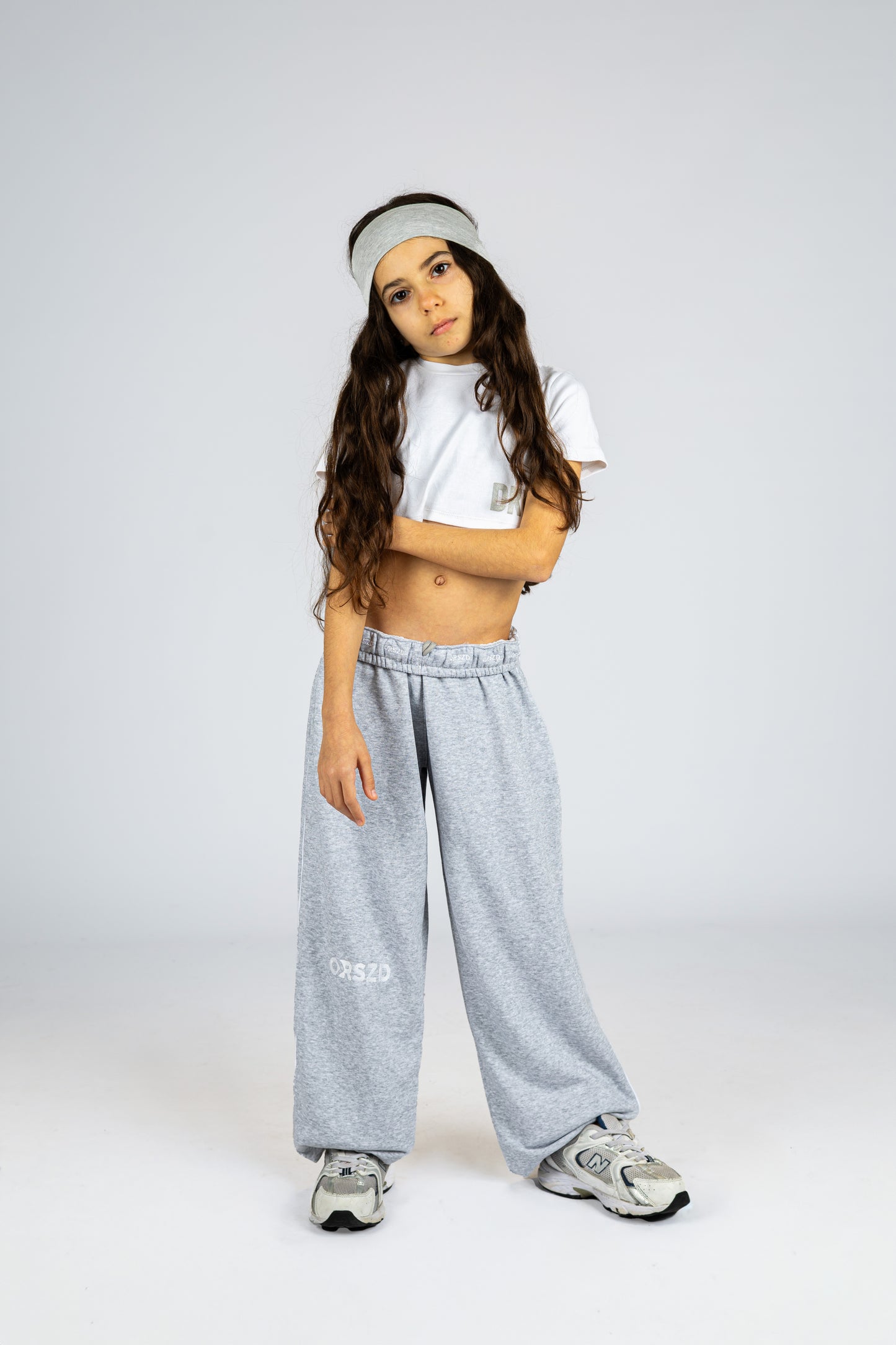 DUST GREY - White