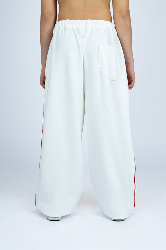 WHITE - Red