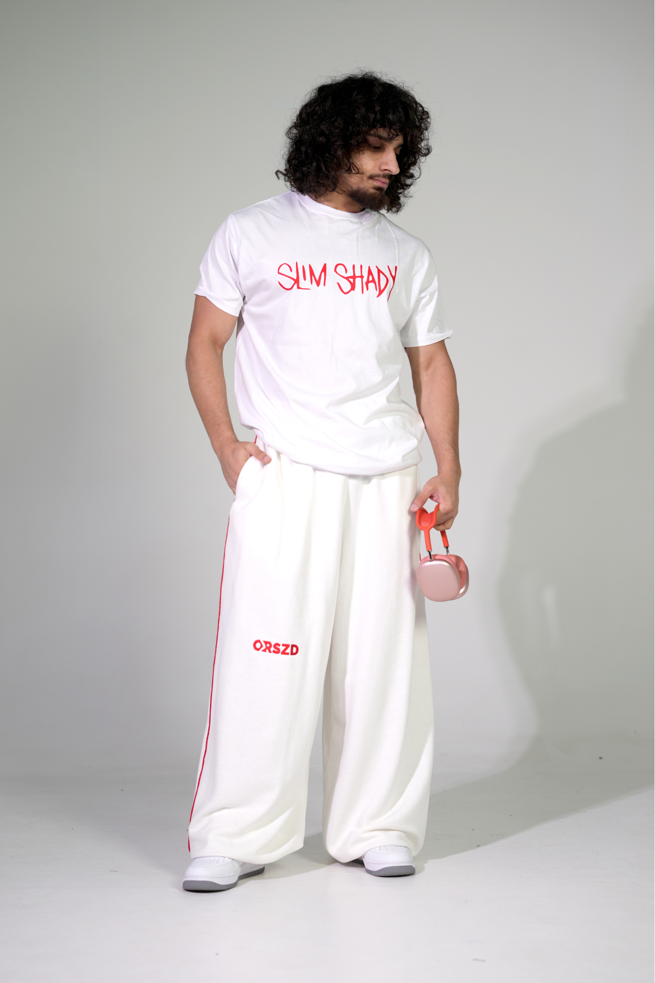 WHITE - Red