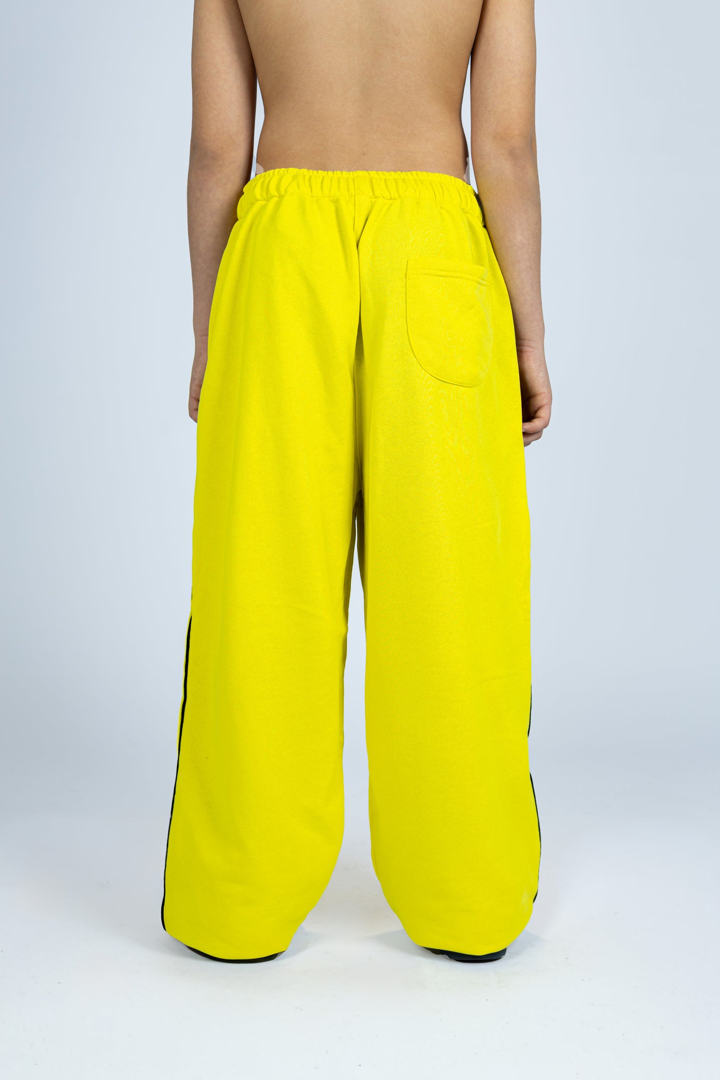 YELLOW - Black