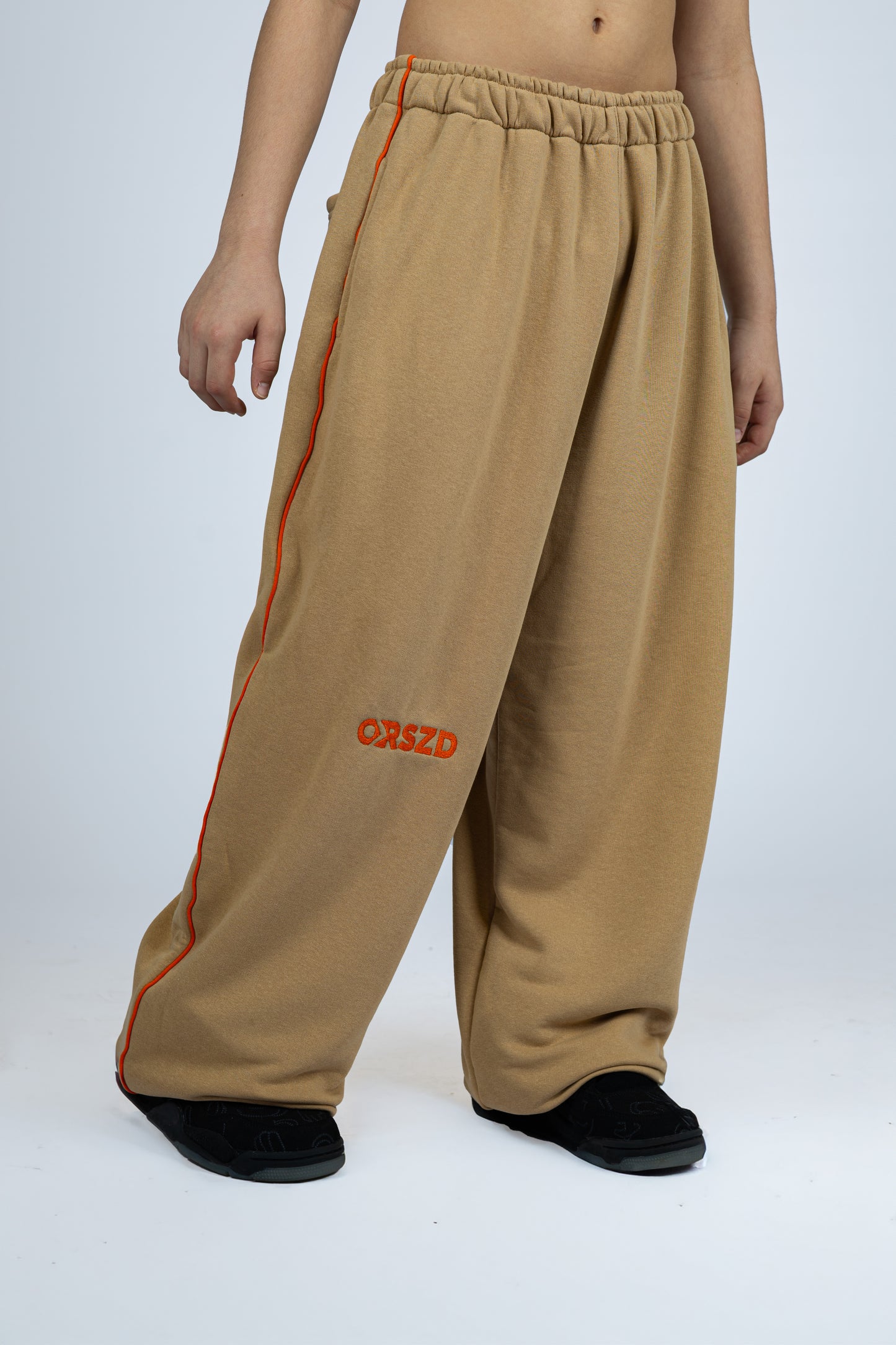 BEIGE - Orange