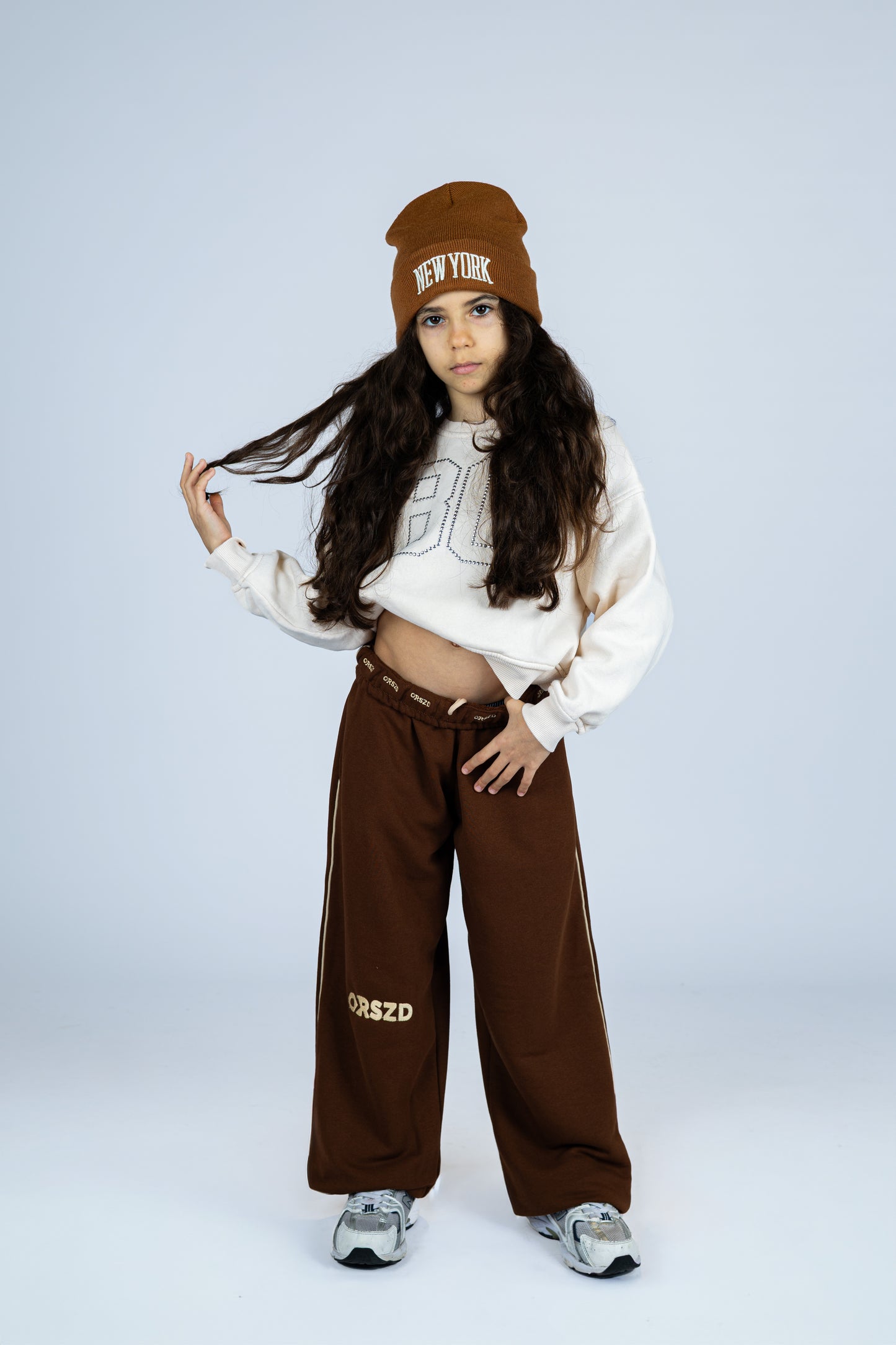 BROWN - Beige