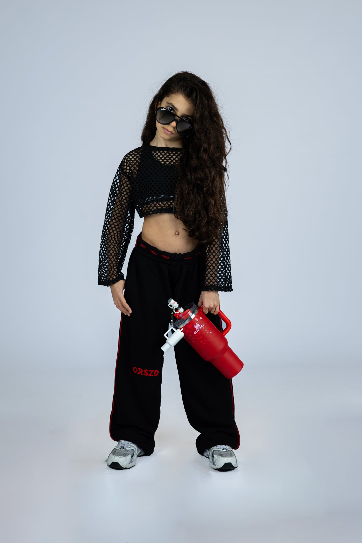 BLACK - Red