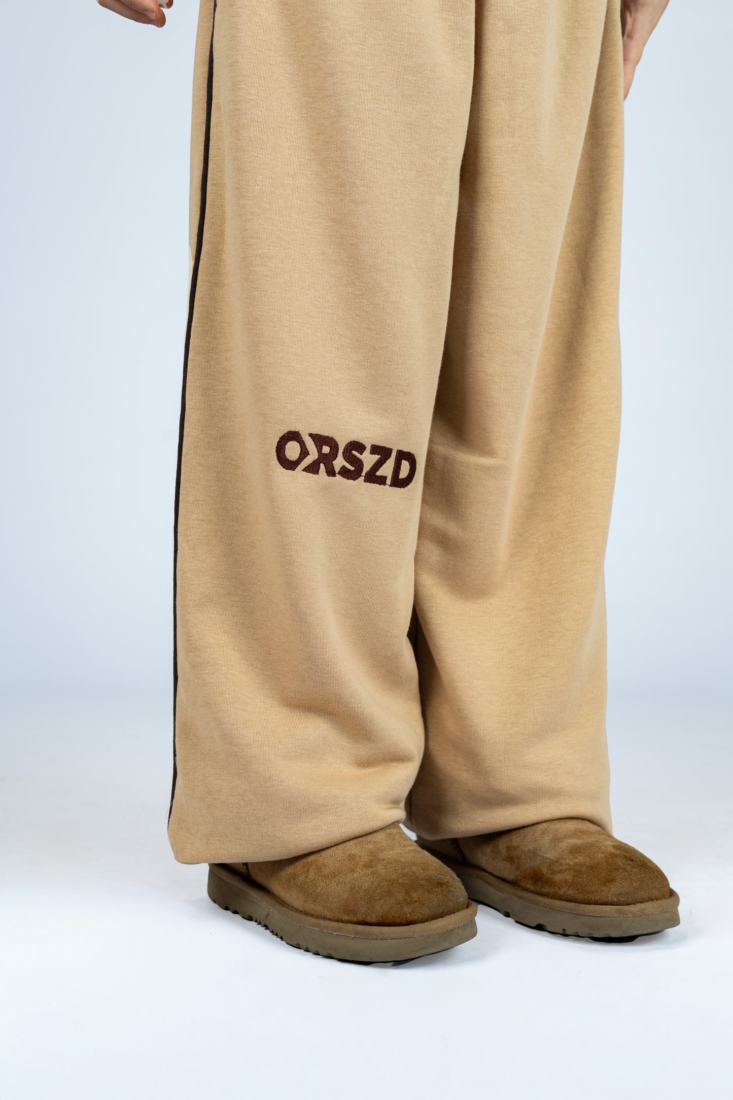 BEIGE - Brown