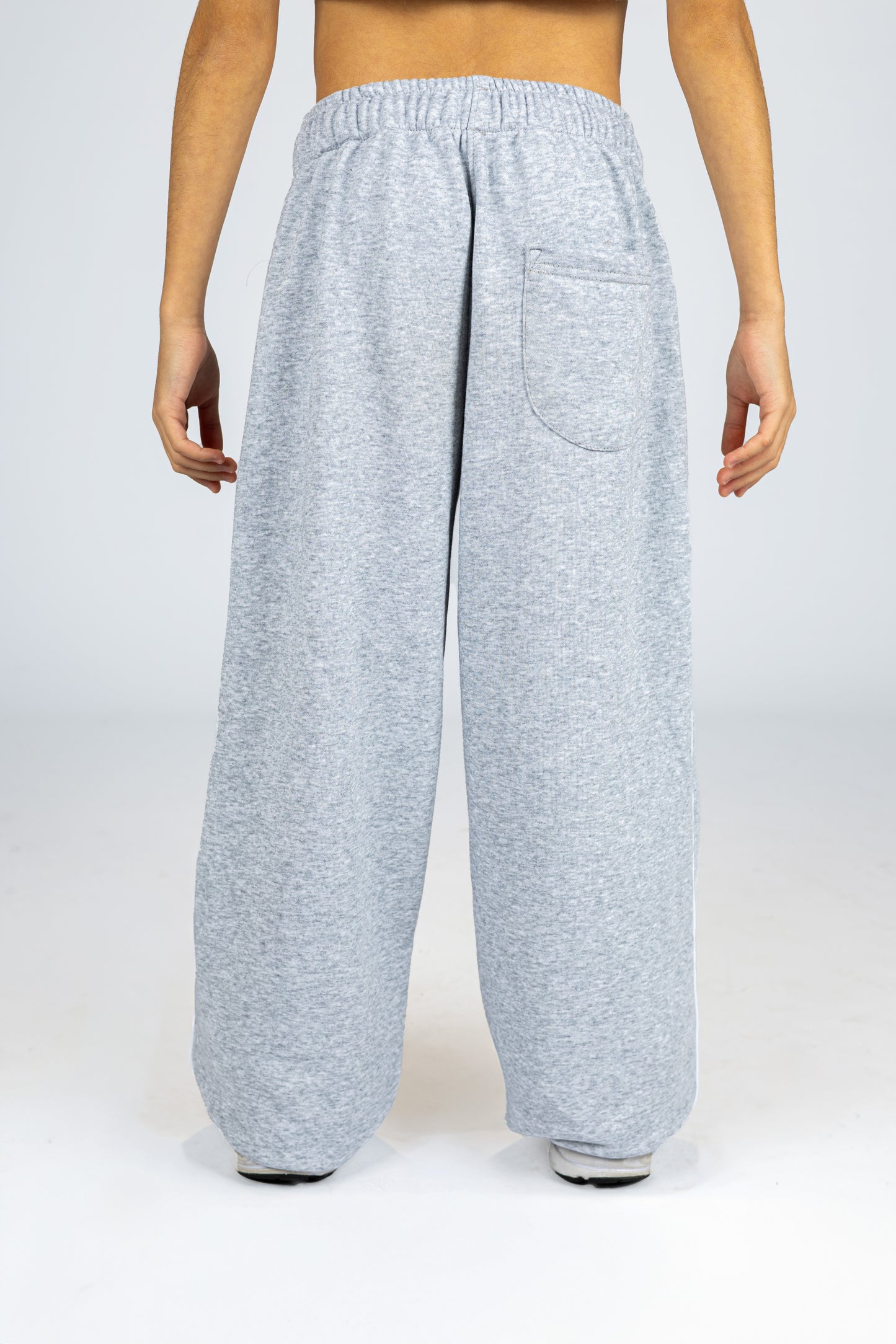 DUST GREY - White