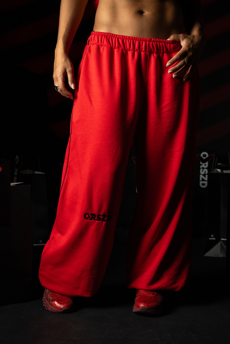 RED - Black