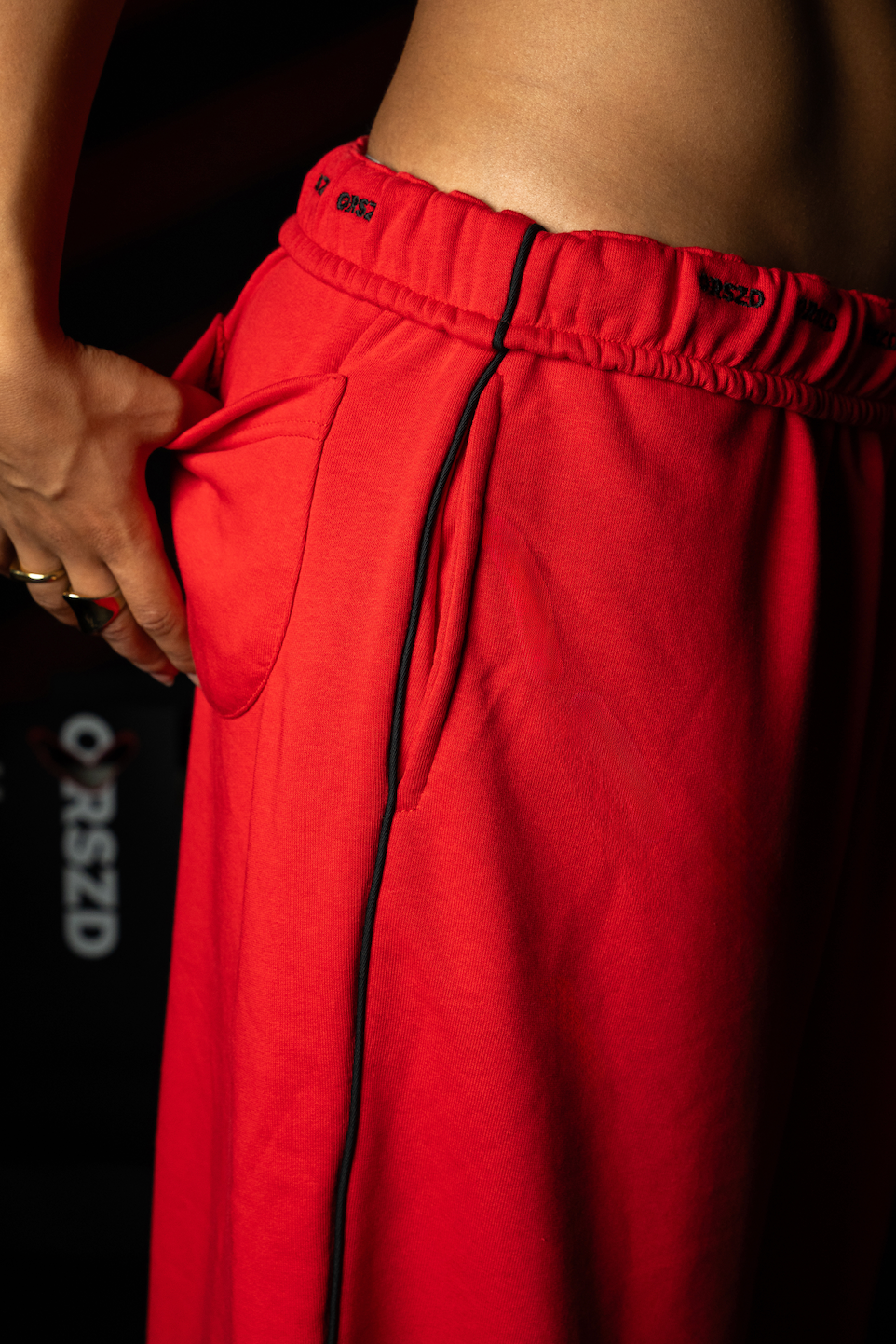 RED - Black