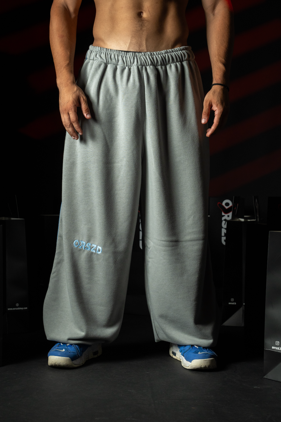CONCRETE GREY - Blue
